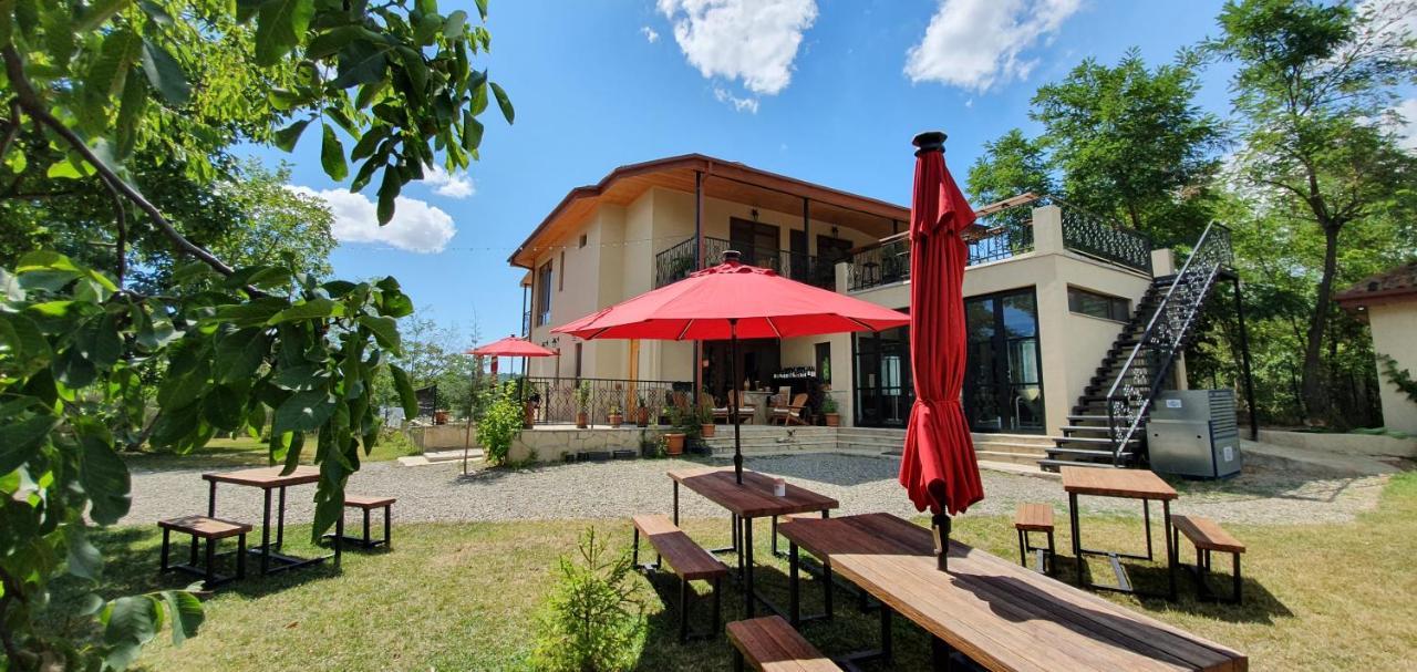 Lost Ridge Inn, Brewery & Ranch シグナギ エクステリア 写真